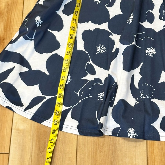 Guberry Wrap V-Neck Sleeveless Pullover Sundress Cover-Up Floral Blue & White XL - Picture 6 of 11